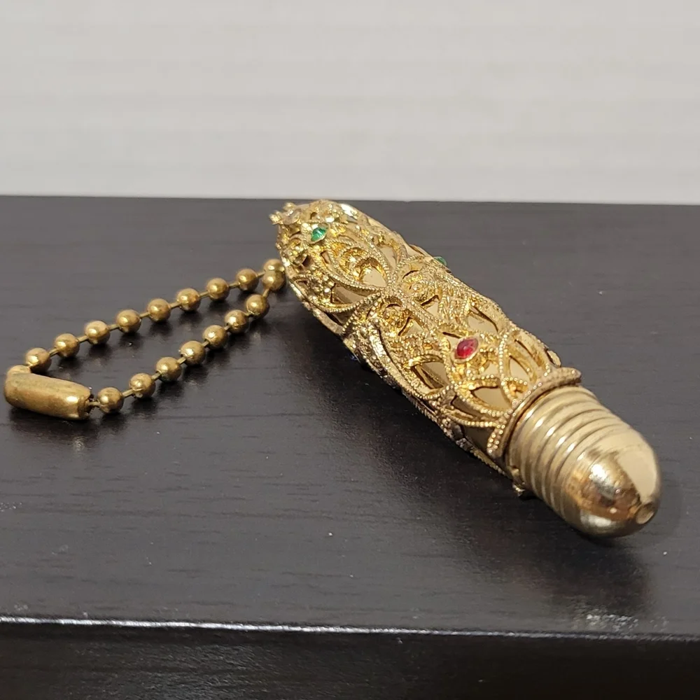 Vtg Ornate Gold Filagree w/Rhinestones Keychain Pen.